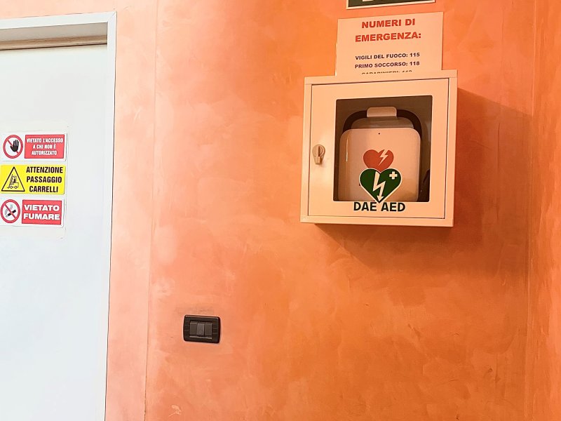 Green Retail  - Citres anticipa la sicurezza di comunità e dipendenti con l'Installazione di un defibrillatore  