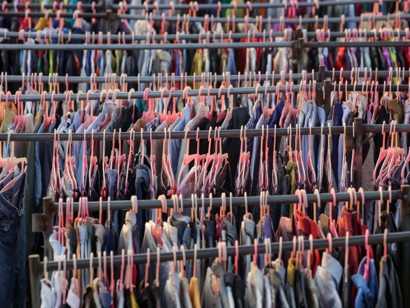 Green Retail  - Shopping Ultra-fast fashion: cosa ne pensano gli italiani? 