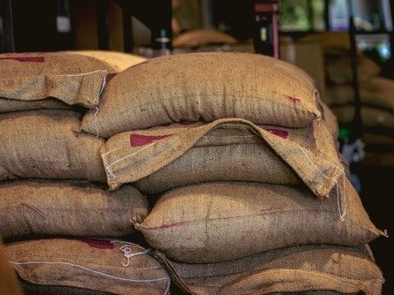 Green Retail  - Mediocredito Centrale: 50 milioni per la filiera del caffè 