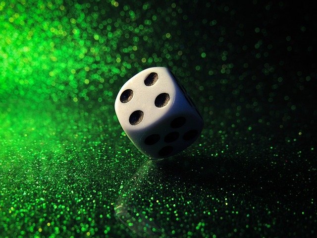 Green Retail - Retail e intrattenimento: il punto di incontro tra gaming, scommesse e consumo esperienziale Green Retail - Retail e intrattenimento: il punto di incontro tra gaming, scommesse e consumo esperienziale
