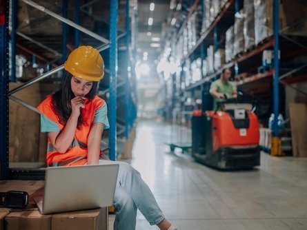 Green Retail - Logistica del largo consumo: efficenza e sostenibilità Green Retail - Logistica del largo consumo: efficenza e sostenibilità
