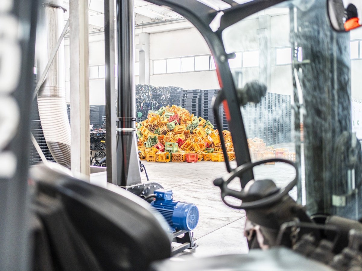 Green Retail - Economia circolare nella logistica: il modello dei pallet in plastica riciclata di Relicyc Green Retail - Economia circolare nella logistica: il modello dei pallet in plastica riciclata di Relicyc
