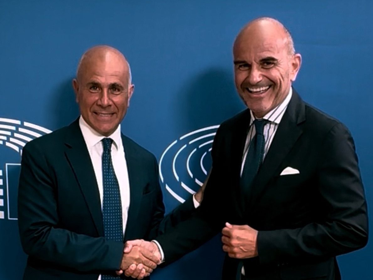 Green Retail - AIRES sostiene il report UE sulla revisione doganale dell’e-commerce Green Retail - AIRES sostiene il report UE sulla revisione doganale dell’e-commerce