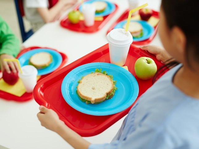 Green Retail  - Spreco alimentare: il progetto MenSana di PlanEat dimezza gli avanzi nelle mense scolastiche 
