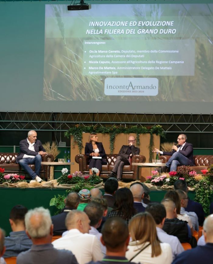 Green Retail  - De Matteis Agroalimentare rinnova il patto con gli agricoltori della filiera del grano 100% italiano 
