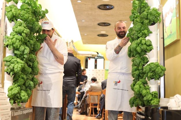 Green Retail  - Fratelli La Bufala, il gruppo da 25 milioni di fatturato, celebra 20 anni 