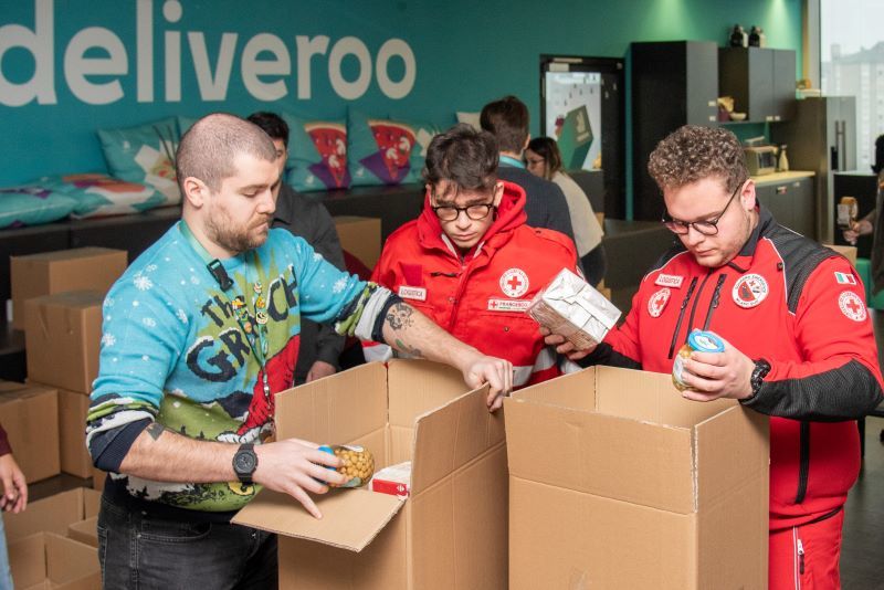 Green Retail  - Deliveroo e Croce Rossa Italiana: 1 milione di pasti per le persone bisognose 