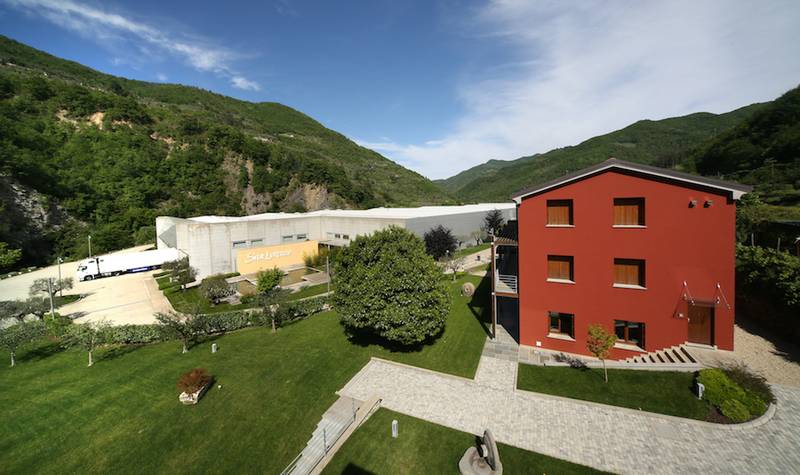 Green Retail - Sostenibilità, qualità e tradizione: San Lorenzo lancia il nuovo sito per acquistare prodotti bio e Made in Italy Green Retail - Sostenibilità, qualità e tradizione: San Lorenzo lancia il nuovo sito per acquistare prodotti bio e Made in Italy