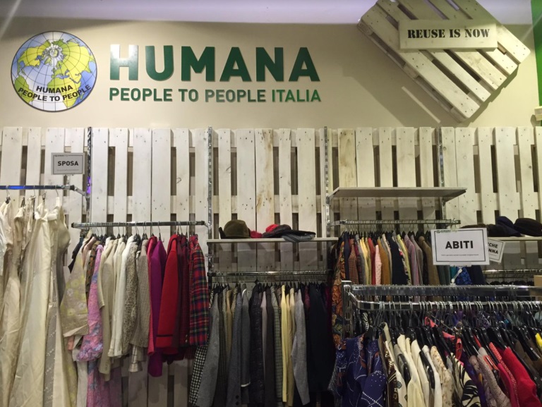 Inaugurato il primo store Humana People a Milano per un guardaroba completamente second hand