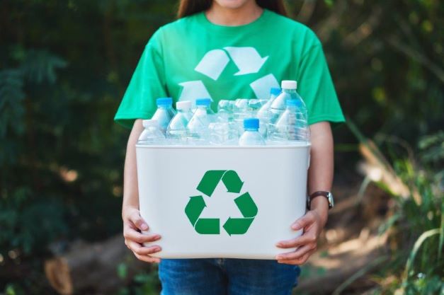 Il riciclo della plastica è un obiettivo comune per governi, imprese e consumatori