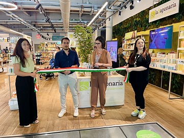 Green Retail  - Osservatorio Small Business SumUp: il 64% delle transazioni per il Fast Food Restaurant è contactless 