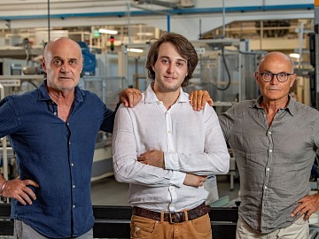 Green Retail  - Energia termica da una piantagione di salici: il futuro di Fakro è eco-friendly 